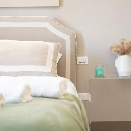 アパートホテル Idea - Rooms&apartments ヴィンチ